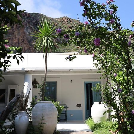 Art B&B Panarea Exteriér fotografie