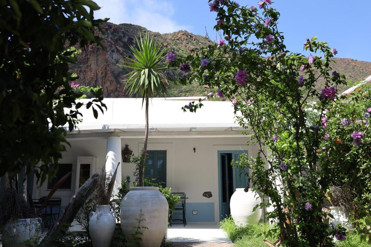 Art B&B Panarea Exteriér fotografie