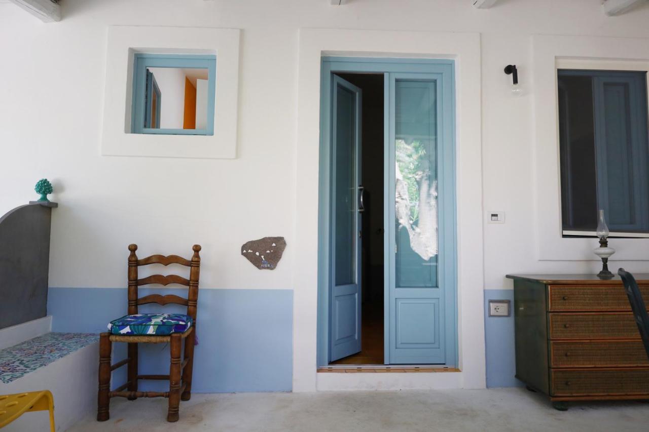 Art B&B Panarea Exteriér fotografie