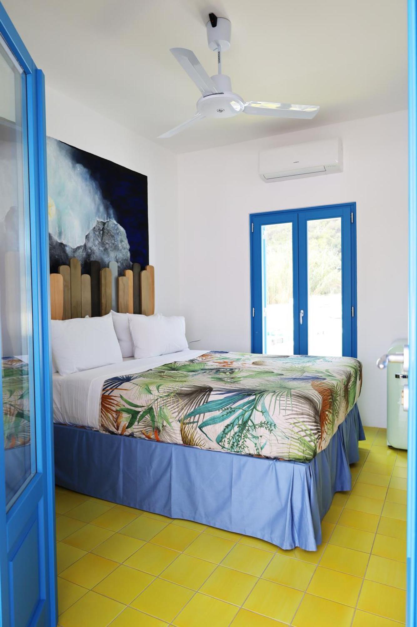 Art B&B Panarea Exteriér fotografie