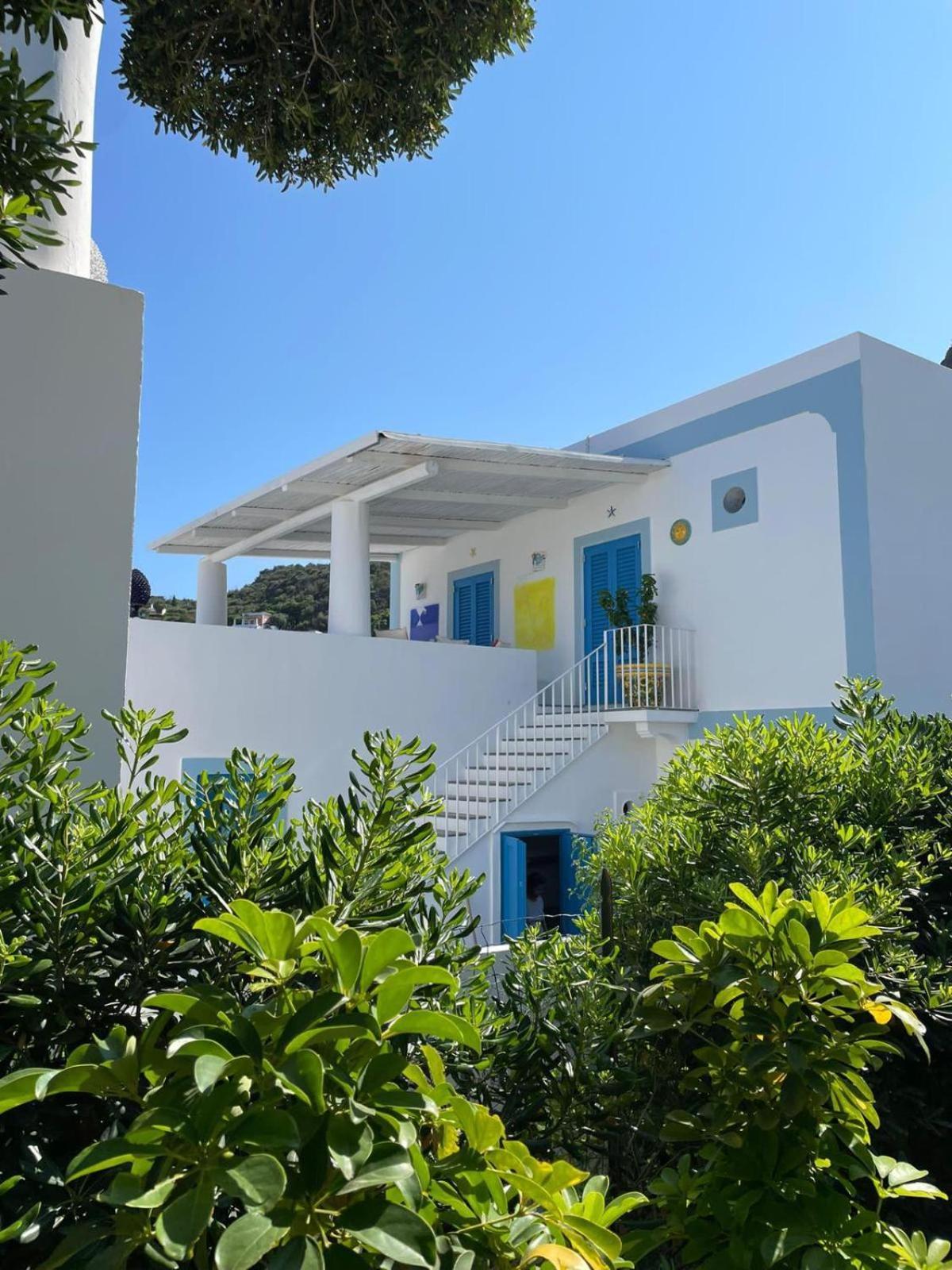 Art B&B Panarea Exteriér fotografie