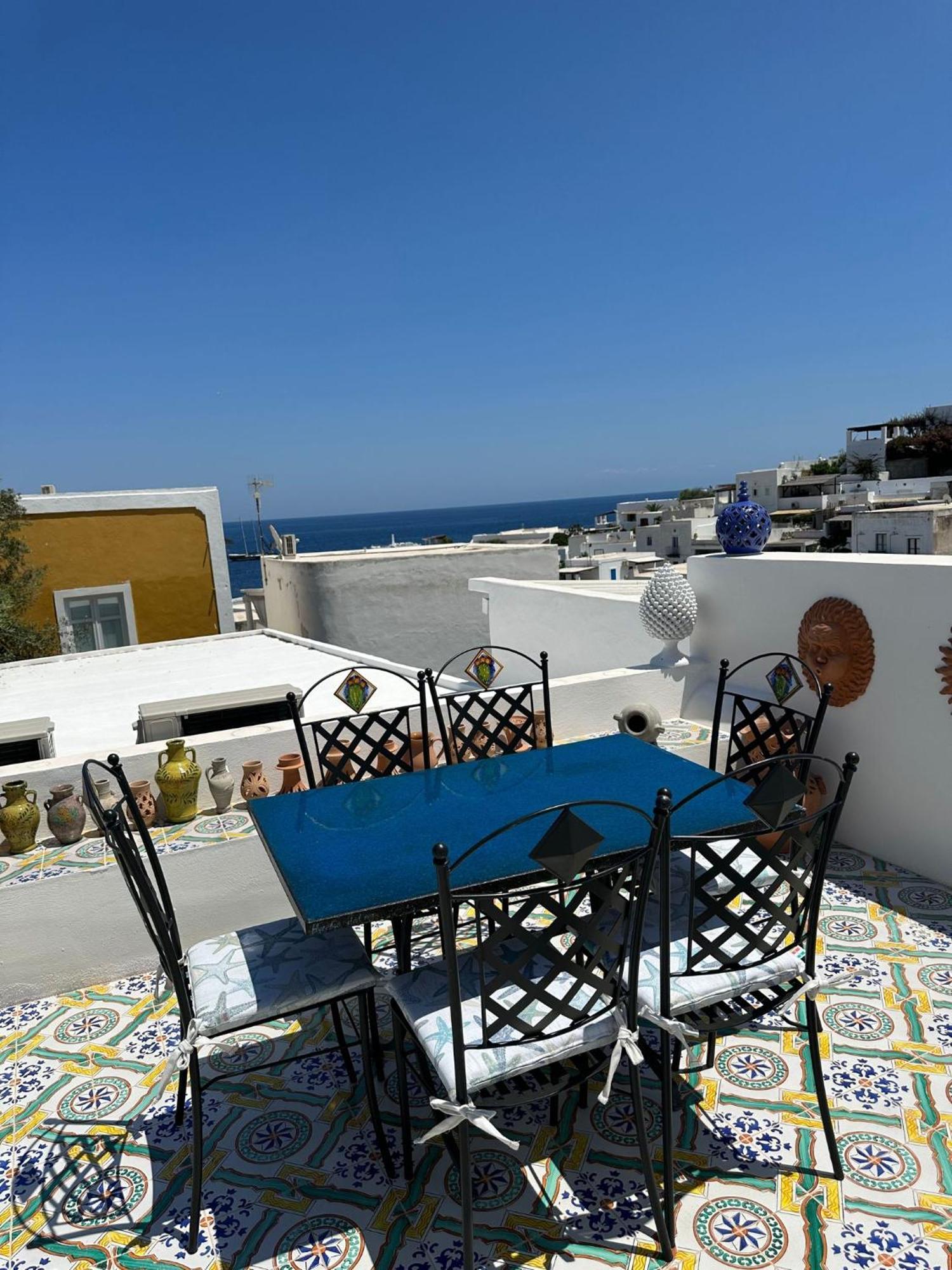 Art B&B Panarea Exteriér fotografie