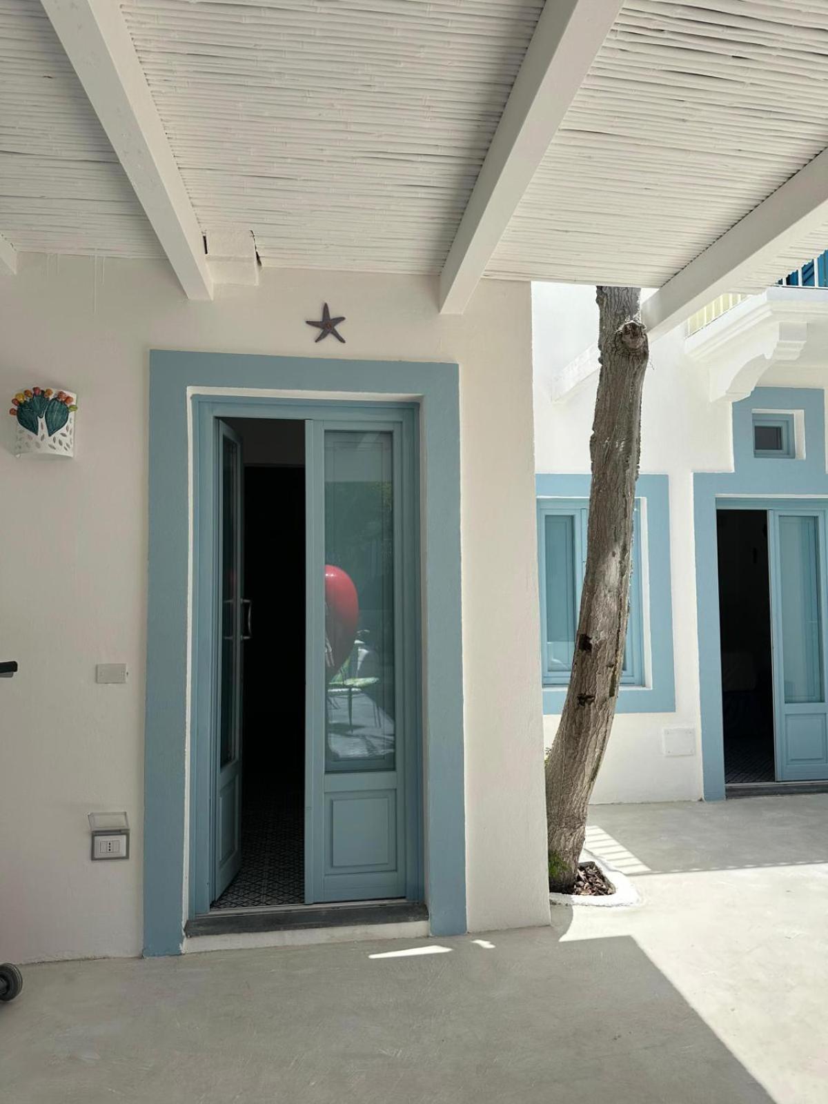 Art B&B Panarea Exteriér fotografie